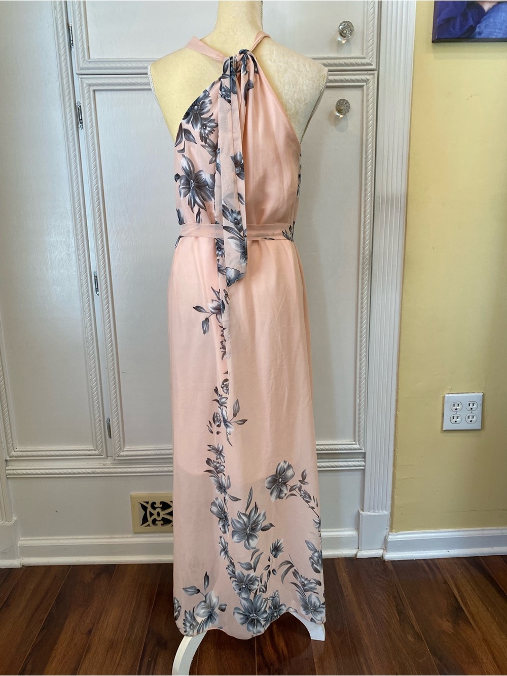Halter Tie Floral Maxi Dress in Blush Pink